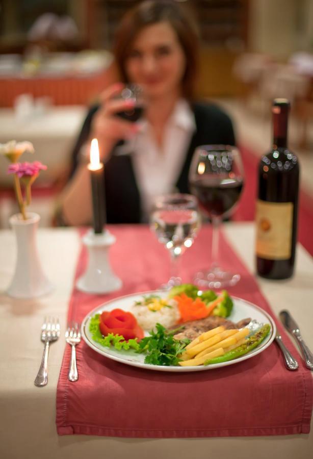 Sefa Hotel 1 초를루 외부 사진